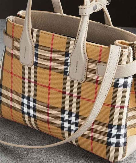 burberry nuova collezione borse|official burberry website.